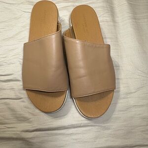 Adrienne Vittadini Beige Mules Size 7M